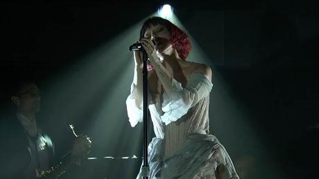 Lady Gaga presenta en directo el tema ‘Happy Mistake’ Actuación de Lady Gaga