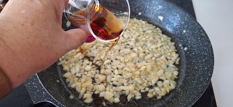 Medallón de ternera en salsa con setas Medallón de ternera en salsa con setas