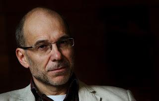 Del poema de cada día. Hoy, Franquicia, de Eugenio Fuentes (1956)