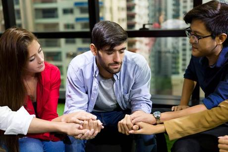 Consejos para mejorar la autoestima en adolescentes Consejos para mejorar la autoestima en adolescentes