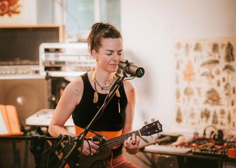 MaYita presenta su disco ‘MAYA’, un homenaje a los guardianes del universo MaYita presenta su disco ‘MAYA’, un homenaje a los guardianes del universo