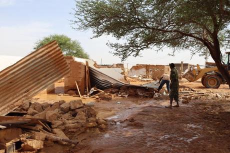 Hambrunas e inundaciones: la crisis humanitaria que asola los campamentos saharauis Hambrunas e inundaciones: la crisis humanitaria que asola los campamentos saharauis