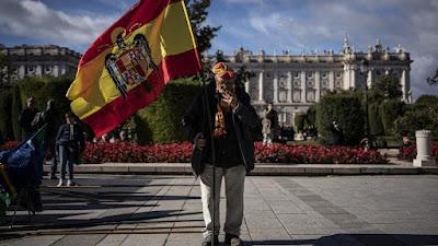 Los socialistas eliminan la Fundación Francisco Franco, apoyados por el PP.