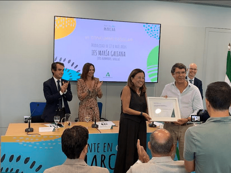 El IES María Galiana recibe el prestigioso Premio «Ponte en Marcha»