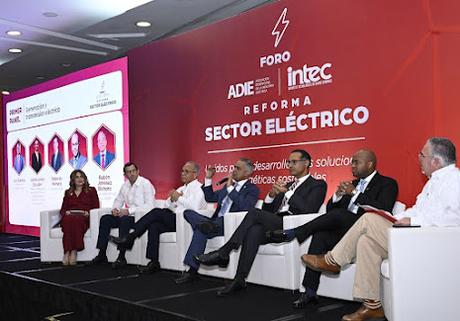 Gobierno dominicano anuncia inversión para aumentar oferta de electricidad.