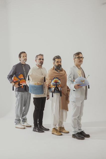 LOVE OF LESBIAN: 'EJÉRCITO DE SALVACIÓN'