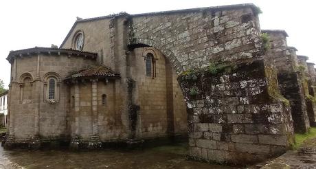 COLEGIATA DE SANTA MARIA LA REAL DE SAR. Cabecera y fachada Norte