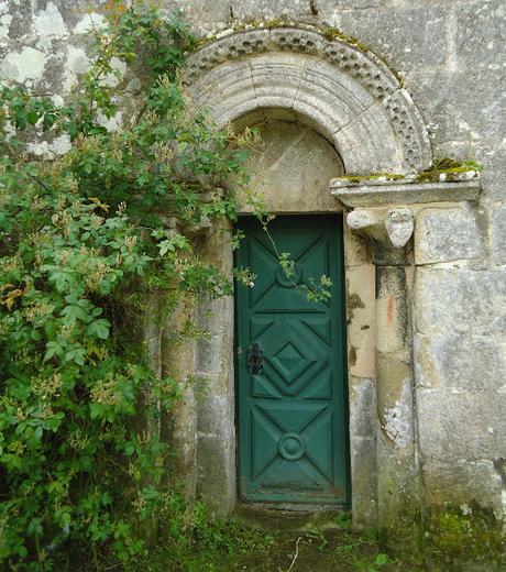 ROMÁNICO EN EL CAMINO DE INVIERNO IGLESIA DE SAN MARTIÑO Portada fachada Norte