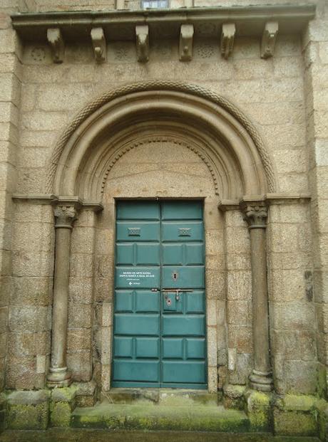 ROMÁNICO EN EL CAMINO DE INVIERNO COLEGIATA DE SANTA MARIA LA REAL DE SAR. Portada Norte
