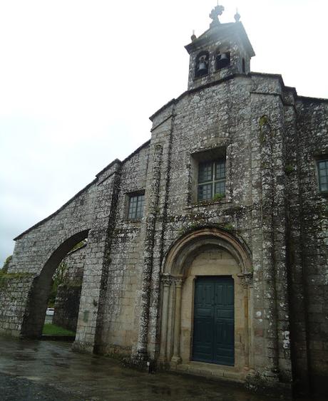 ROMÁNICO EN EL CAMINO DE INVIERNO COLEGIATA DE SANTA MARIA LA REAL DE SAR. Fachada Oeste