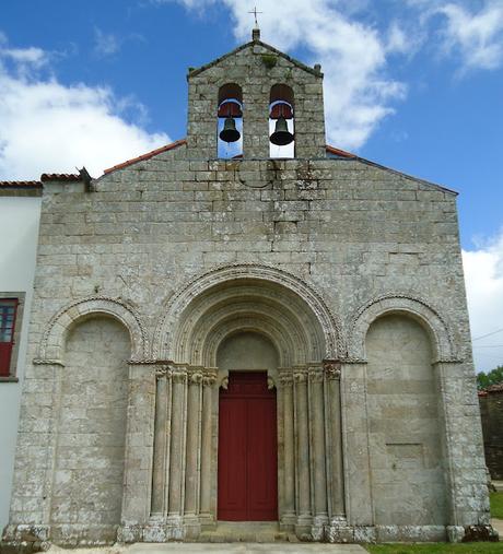 ROMÁNICO EN EL CAMINO DE INVIERNO  IGLESIA DE SAN PAIO DE DIOMONDI Fachada Oeste