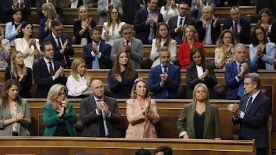 Quienes venden y exportan las armas que Israel usa en sus masacres… y el show del PP en el Congreso. Quienes venden y exportan las armas que Israel usa en sus masacres… y el show del PP en el Congreso.