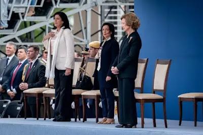 Quienes venden y exportan las armas que Israel usa en sus masacres… y el show del PP en el Congreso. Quienes venden y exportan las armas que Israel usa en sus masacres… y el show del PP en el Congreso.