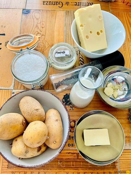 Pommes aligot, puré de patatas con queso
