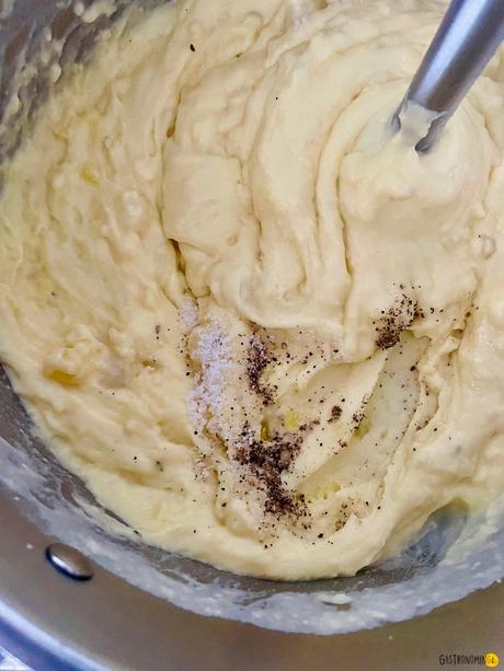 Pommes aligot, puré de patatas con queso