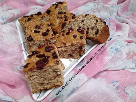 GÂTEAU À LA FARINE DE BLÉ COMPLET, FLOCONS D'AVOINE ET BANANE / WHOLE WHEAT FLOUR ROLLED OATS BANANA CAKE / BIZCOCHO DE HARINA INTEGRAL, COPOS DE AVENA Y PLÁTANO / كيك دقيق القمح ورقائق الشوفان والموز GÂTEAU À LA FARINE DE BLÉ COMPLET, FLOCONS D'AVOINE ET BANANE / WHOLE WHEAT FLOUR ROLLED OATS BANANA CAKE / BIZCOCHO DE HARINA INTEGRAL, COPOS DE AVENA Y PLÁTANO / كيك دقيق القمح ورقائق الشوفان والموز