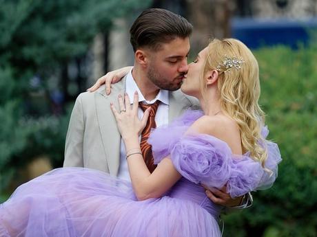 Fotografía de beso de boda Beso de boda