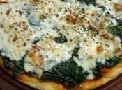 Pizza espinacas salsa blanca