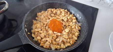 Apagallums rellenos de arroz con pollo y queso feta gratinados al horno (setas)