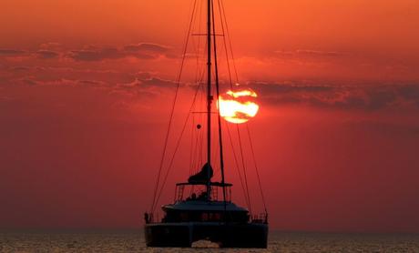 5 razones para alquilar un catamarán en tus próximas vacaciones