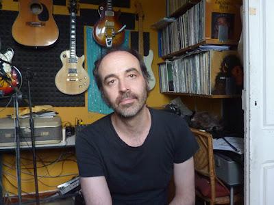 Román Gil - Atom (2023) Román Gil - Atom (2023)