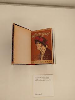 EXPOSICIÓN CARMEN DE BURGOS Y MARÍA DE LA O LEJÁRRAGA EN LA BIBLIOTECA NACIONAL