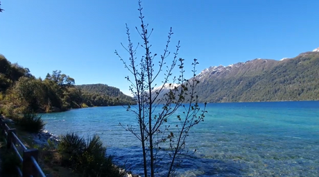 Lugares imperdibles en la Ruta 40: Lago Correntoso,un marco natural incomparable, rodeado de montañas, arenas volcánicas 33.-Lago-Correntoso-6.png