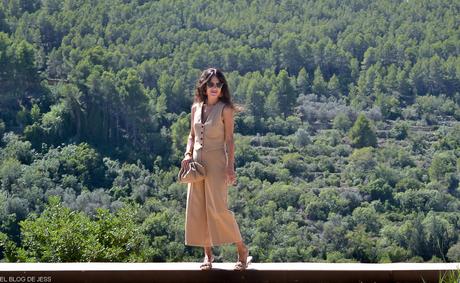 TOTAL CAMEL TOTAL CAMEL