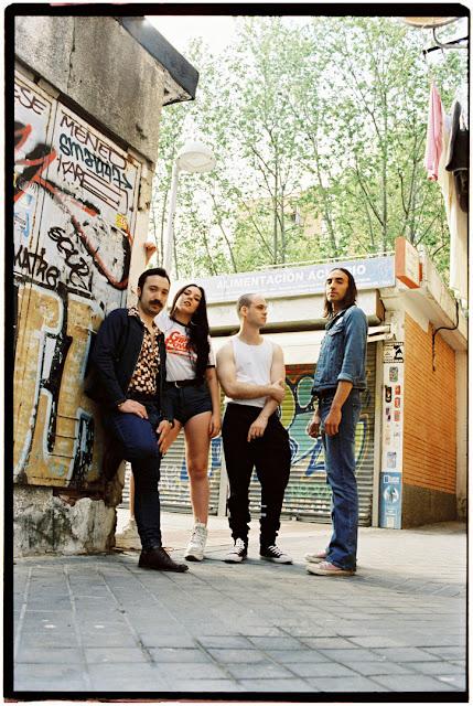 BRAVA: 'FINA ESTAMPA' BRAVA: 'FINA ESTAMPA'