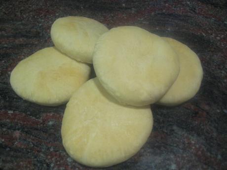 DÍA MUNDIAL DEL PAN 2024.  PAN DE PITA