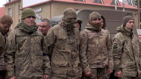 Torturas y ejecuciones: así viven los prisioneros de guerra en Rusia