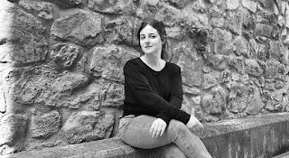 Del poema de cada día. Hoy, Muro con buganvilla, de Lucía Emmanuel (1985)