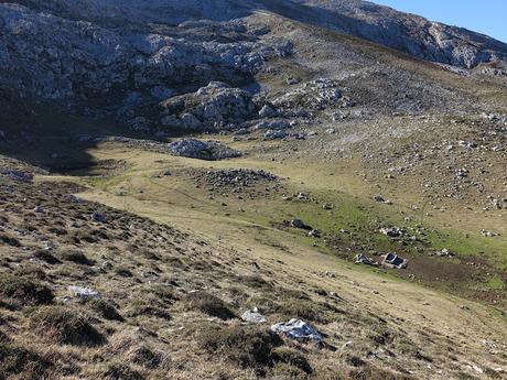 Poncebos-Las Salidas de Bulnes-Bulnes-Canal de Amuesa-Amuesa