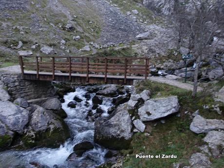 Poncebos-Las Salidas de Bulnes-Bulnes-Canal de Amuesa-Amuesa