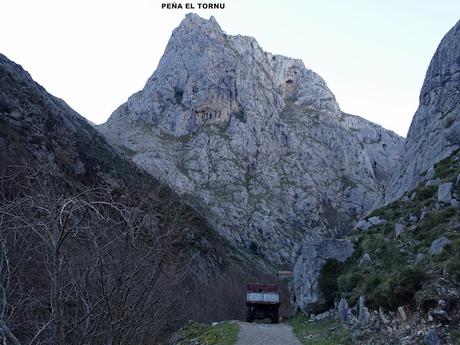 Poncebos-Las Salidas de Bulnes-Bulnes-Canal de Amuesa-Amuesa