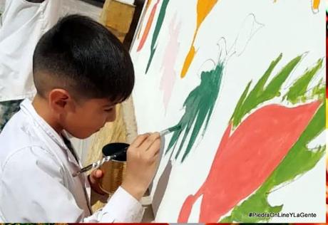 Muraleada en la Escuela 249 de Santo Tomás