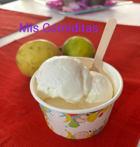 HELADO DE YOGUR GRIEGO AL LIMÓN