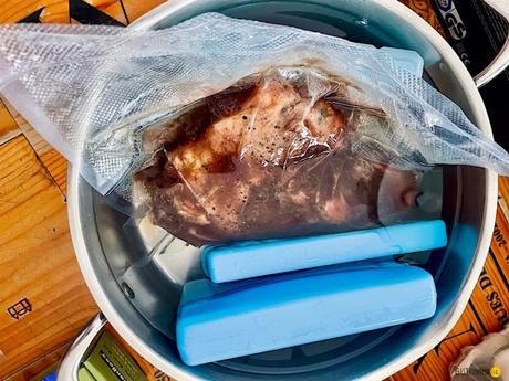 Pierna de ternasco deshuesada asada (sous vide) Pierna de ternasco deshuesada asada (sous vide)