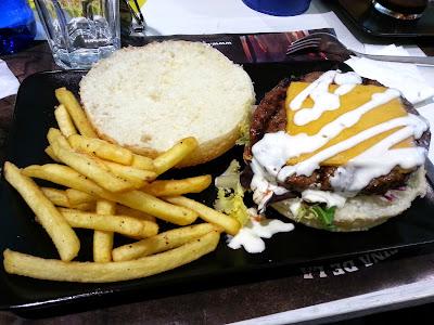 Hamburguesas 53: Angus Diner