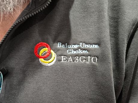 UNA SUDADERA PERSONALIZADA