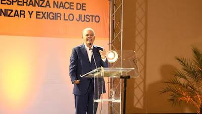 Amarante crea el partido Avancemos e imita a Leonel y a Valentín.