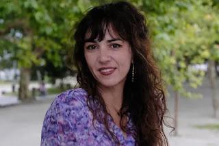 El poema de cada día. Hoy, La reina de la noche, de Alicia Louzao (1987)