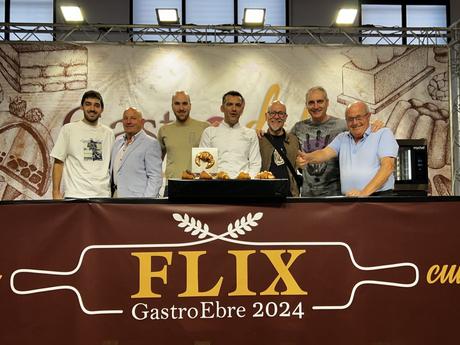 Llorenç Peral, Josep Font, Pau Carranza, Toni Vera, Jordi Butrón, Jordi Guillem y Jaume Font en la clausura de GastroDolç Flix. 