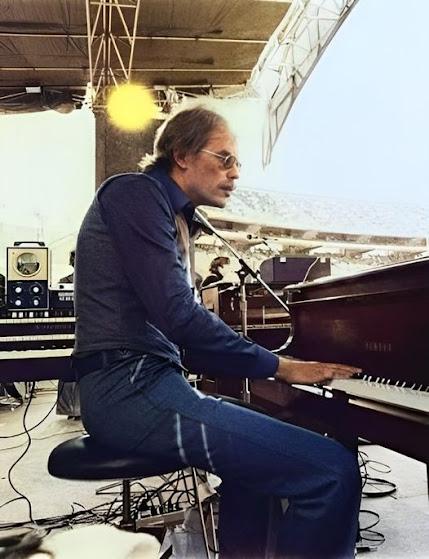 Efemérides del Rock y Heavy Metal: Qué pasó un 27 de Octubre