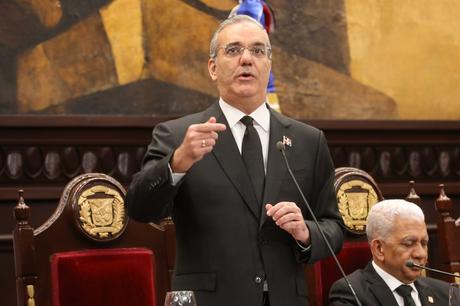 Abinader: Nueva Constitución simboliza Abinader: Nueva Constitución simboliza