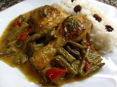 Pollo con verduras al curry