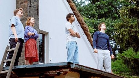 Cuatro elementos: El cielo rojo (Roter Himmel, Christian Petzold, 2023)