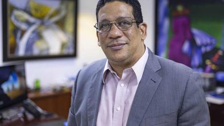 Pimentel cede a presión mediática y renuncia a Dirección de Alianzas Público-Privadas. Pimentel cede a presión mediática y renuncia a Dirección de Alianzas Público-Privadas.