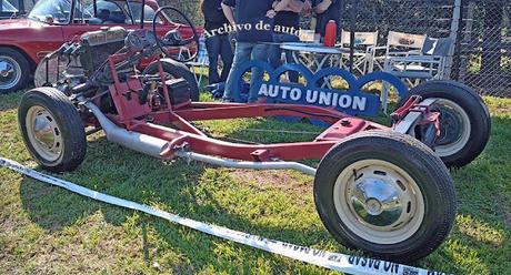 Auto Union 1000 S con su chasis y sin su carrocería Auto Union 1000 S con su chasis y sin su carrocería