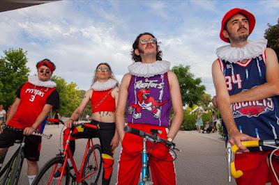 COMETA: 'FANFARRIA CLANDESTINA'